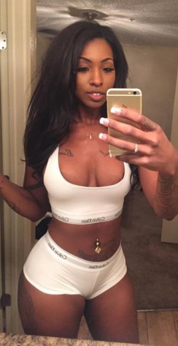 , 23  female escort, Fresno