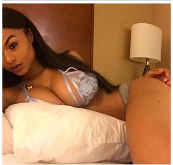 , 20  female escort, Fresno