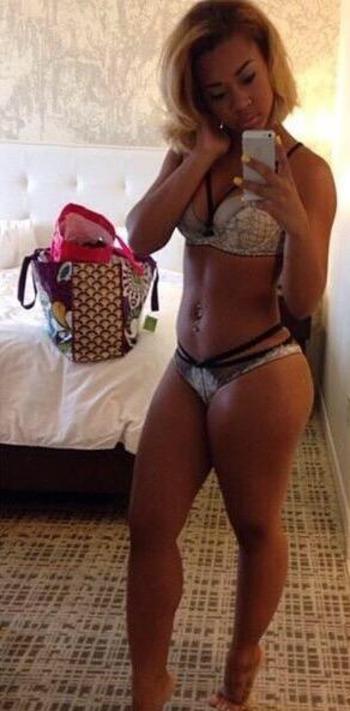 , 23  female escort, Fresno