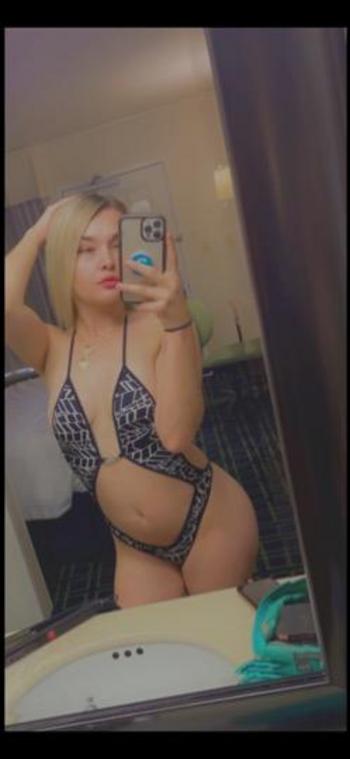 Hailey, 26  female escort, Fresno