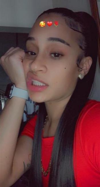 Delilah, 23  female escort, Fresno