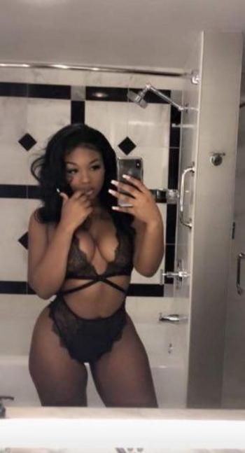 Daisie, 26  female escort, Fresno