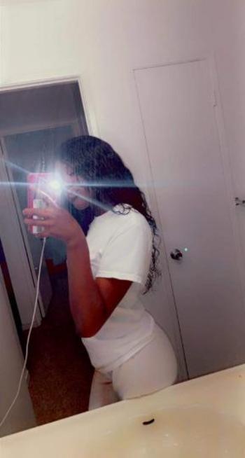 Summer, 21  female escort, Fresno