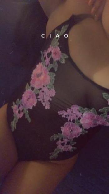  559-282-3107, 21  female escort, Fresno