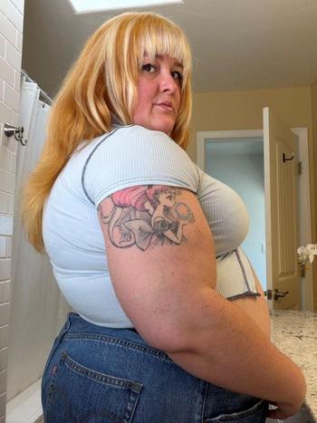 559-606-6618, 35  female escort, Fresno