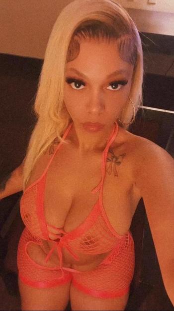 Nicole, 26  female escort, Fresno