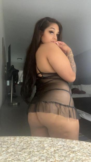 Nina, 24  female escort, Fresno