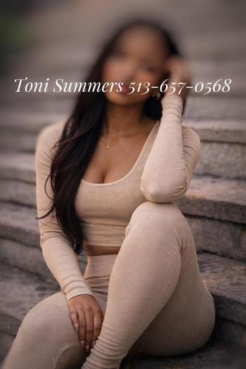 Toni Summers, 22  female escort, Fresno