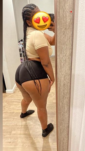 Mia, 23  female escort, Fresno