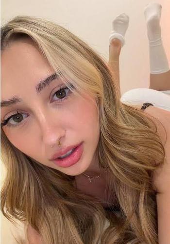 828-618-6607, 27  female escort, Fresno