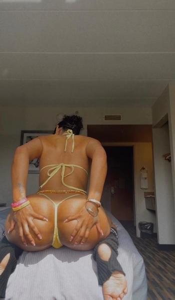 Honey , 23  female escort, Fresno