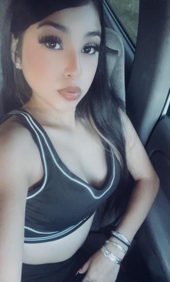Janee, 21  female escort, Fresno