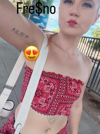 Ari, 23  female escort, Fresno