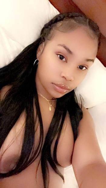 brooklynn, 20  female escort, Fresno