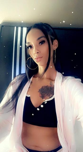 559-813-0523, 28  female escort, Fresno